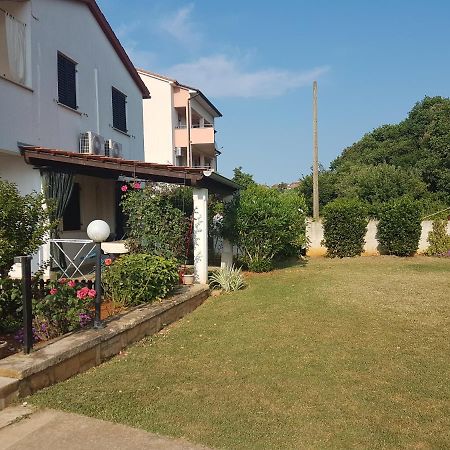 Apartments Stella Pula Luaran gambar